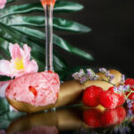 STRAWBERRY & VEUVE CLICQUOT ROSE CHAMPAGNE